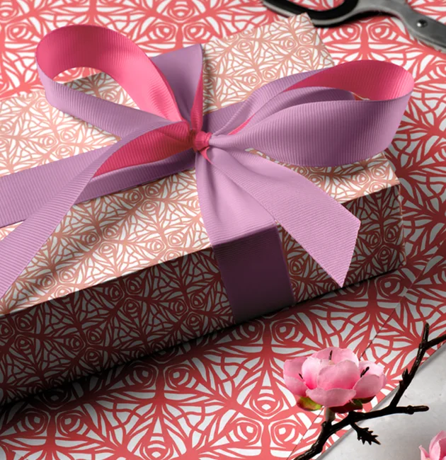 GIFT WRAPPING